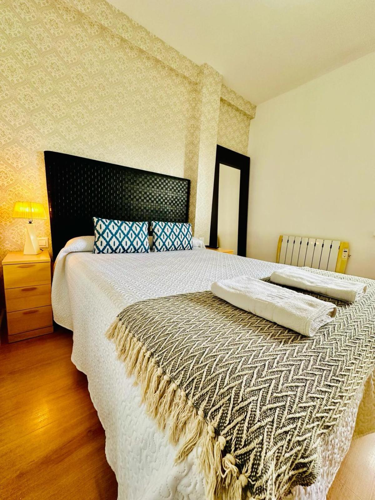 Apartamento Turistico Pizarro Mérida Zewnętrze zdjęcie